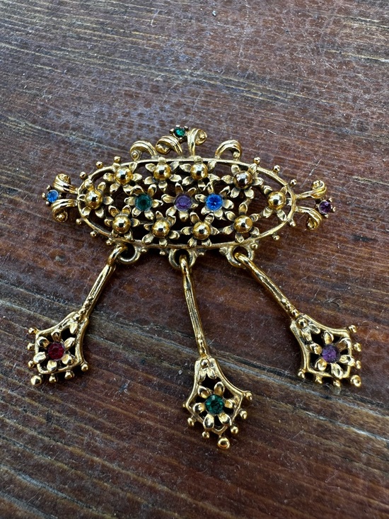 Vintage Gold Tone Dangling Floral Brooch with Multicolor Rhinestones - Picture 5 of 7
